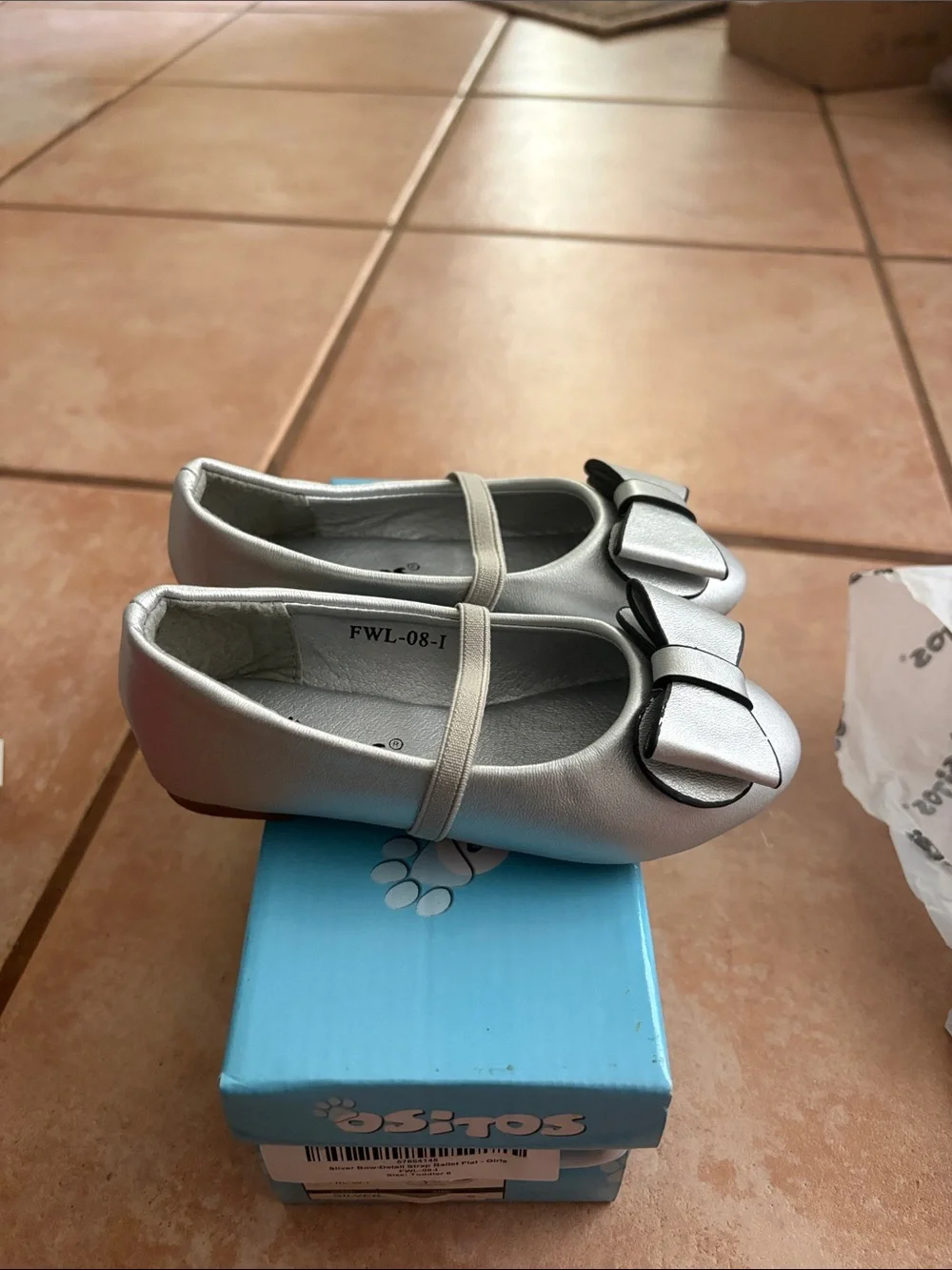 Girls Metallic Bow Mary Jane Flats - Silver